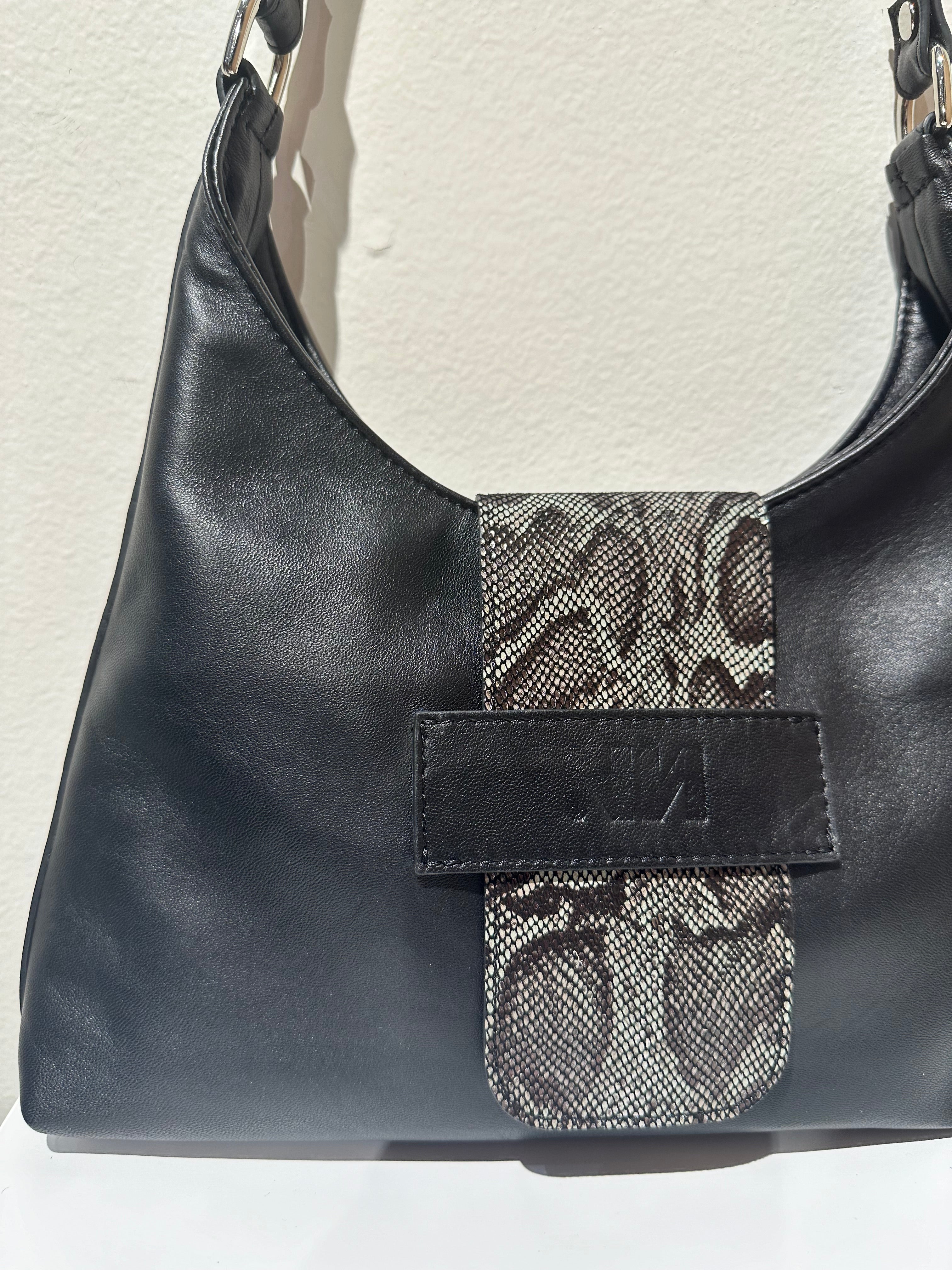 Sac Nina upcyclé moyen Noir avec rabat serpent