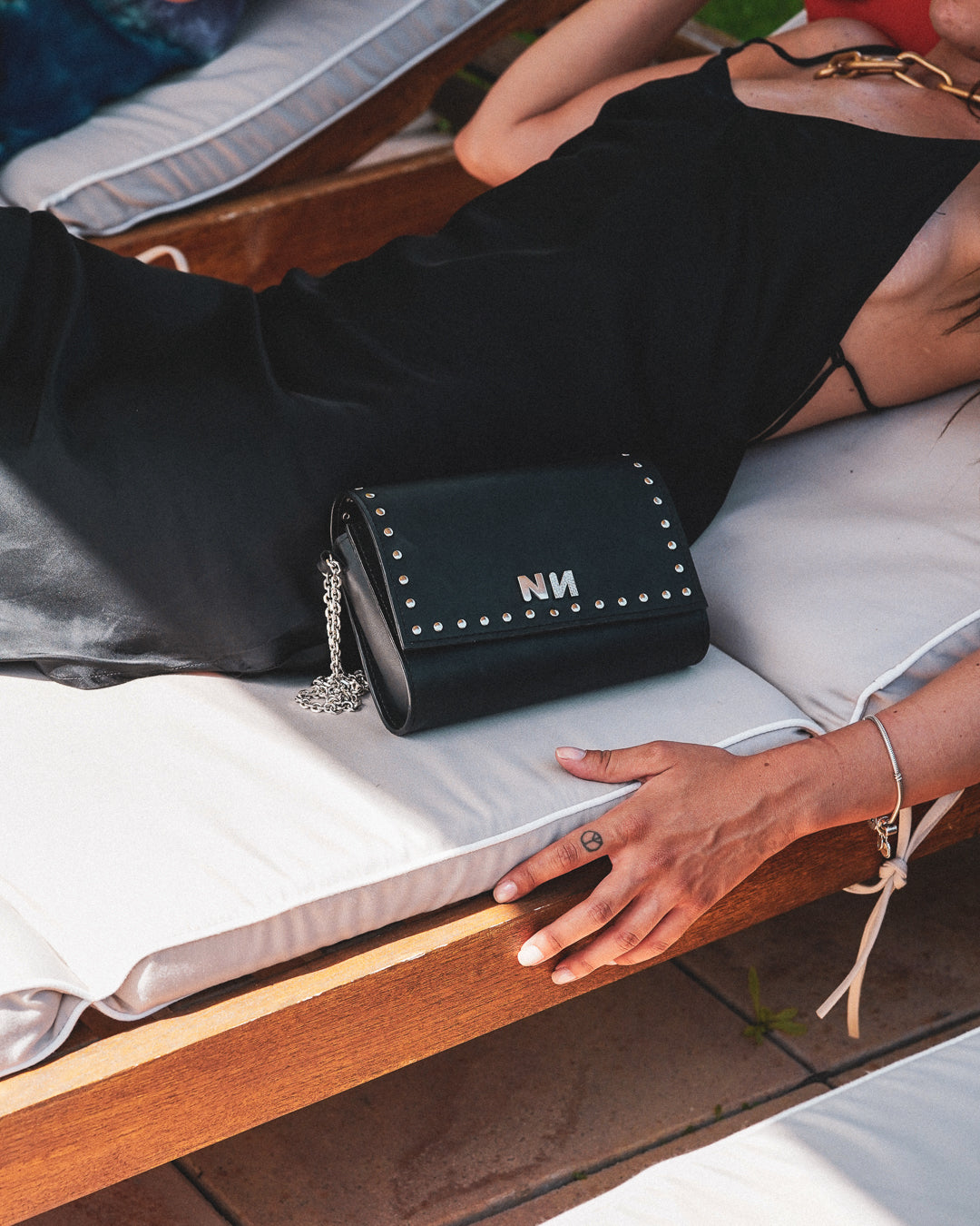 LE MAG By Ninette - pochette noir maroquinerie vegan fait en France